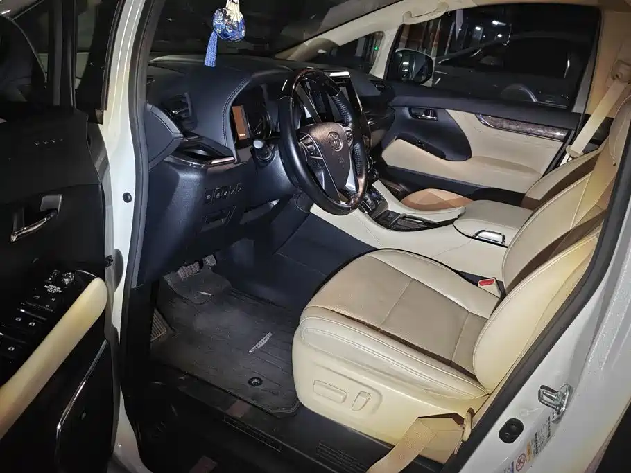 Toyota Vellfire 2019 2019 Hybrid 2.5L HV Premium Edition