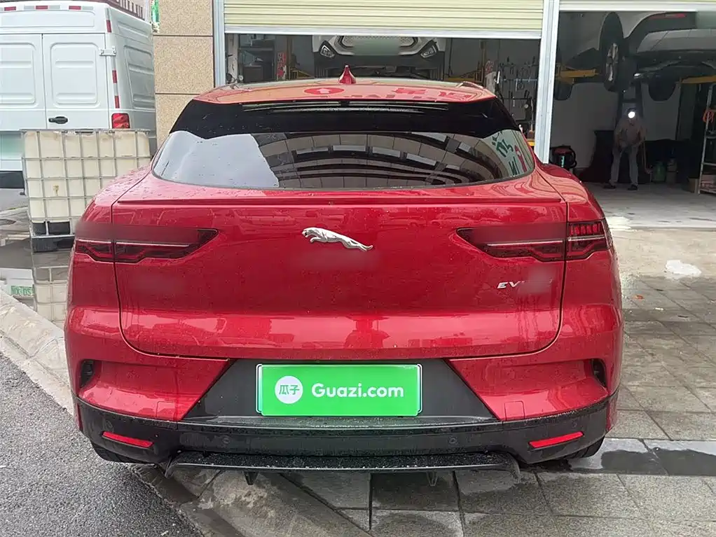 JAGUAR I-PACE