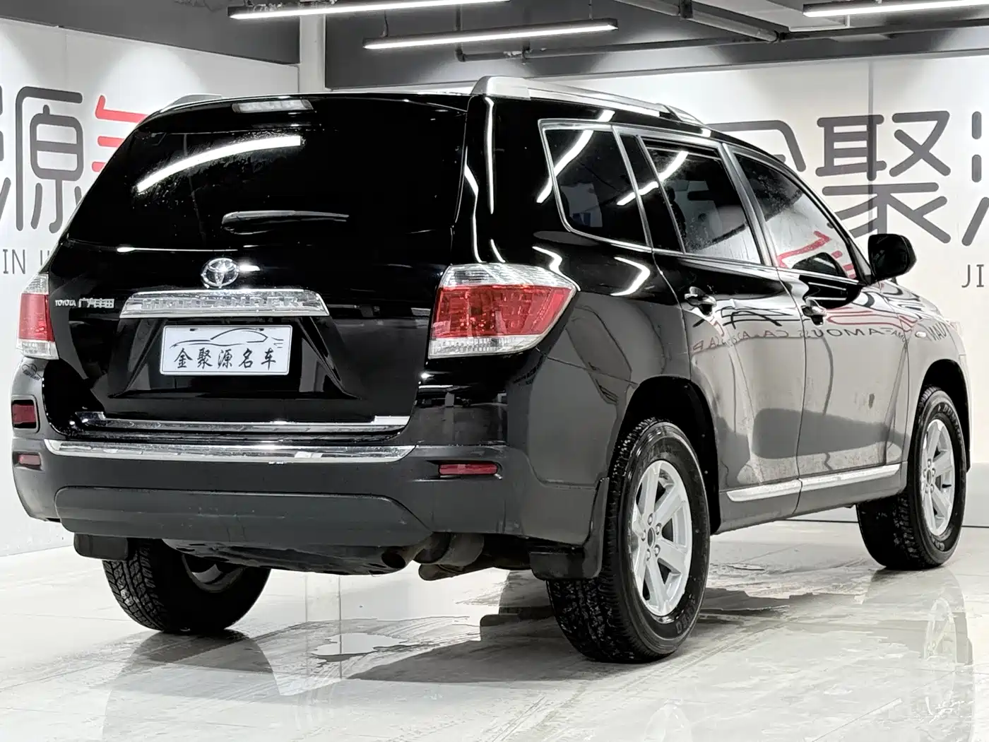 Фото 6 - Toyota Highlander