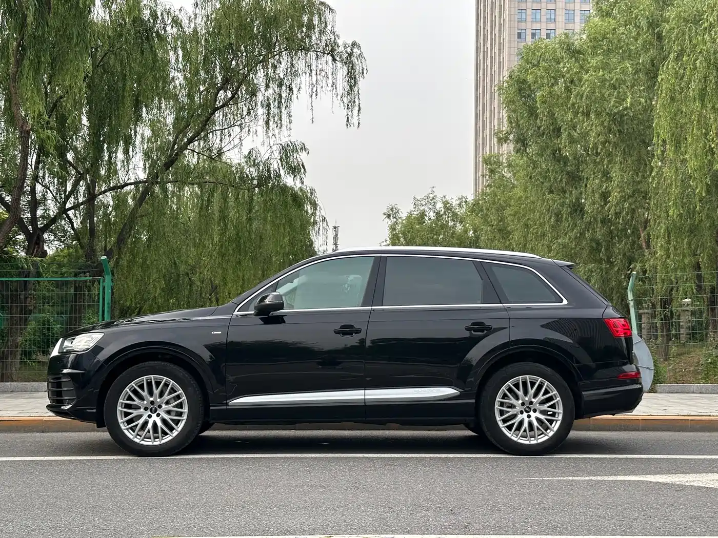 Audi Q7 2018 45 TFSI S line Sport фото 18