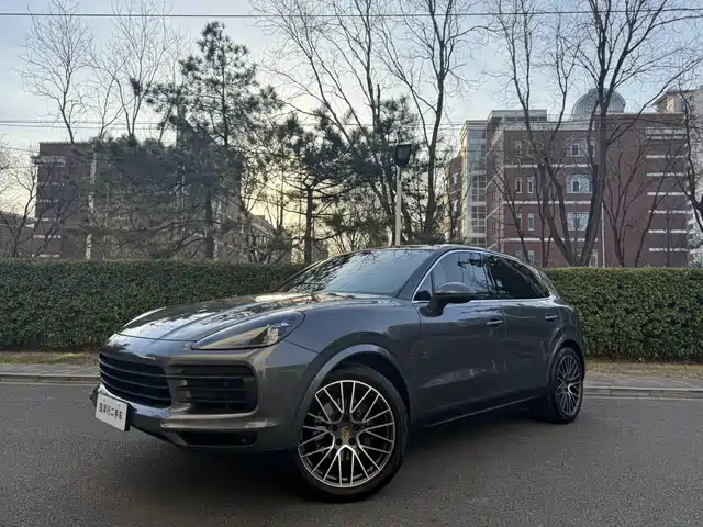 PORSCHE CAYENNE