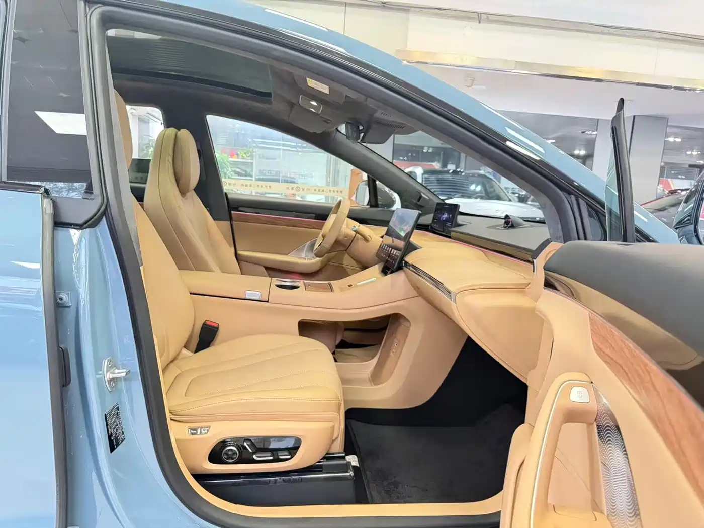 Zhijie Luxeed R7 2025 2025 Extended Range 251km Max