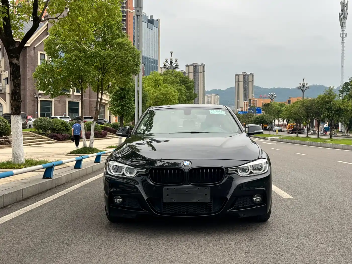 BMW 3 Series 2018 320Li Leading M Sport Package фото 9
