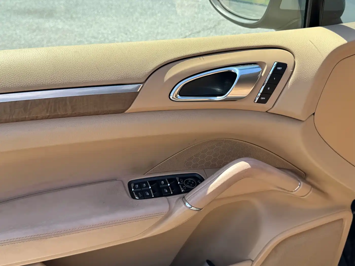 Porsche Cayenne 2011 Cayenne S 4.8L фото 8
