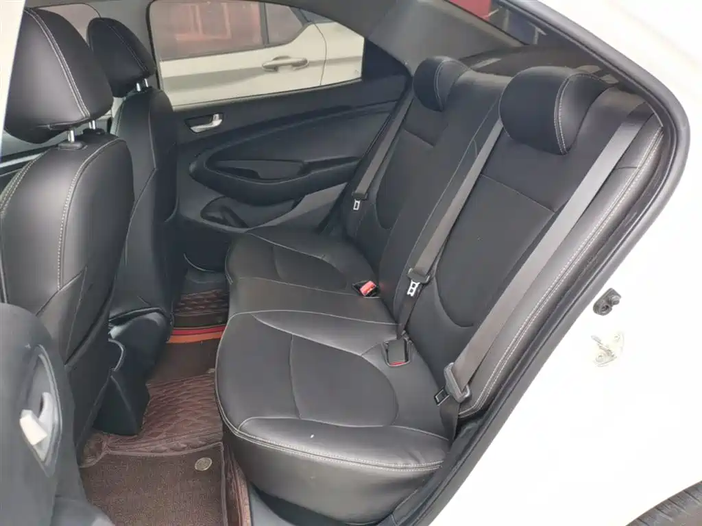Hyundai Verna 2017 1.4L Manual Renewal China V фото 17