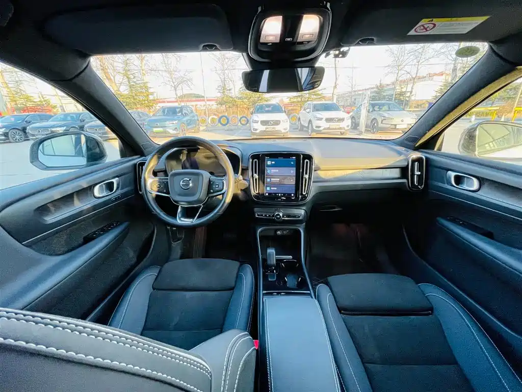 VOLVO XC40 NEW ENERGY