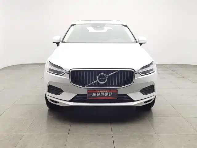 Volvo XC60 2019 T5 AWD Zhi Yuan Edition China V — фото 3
