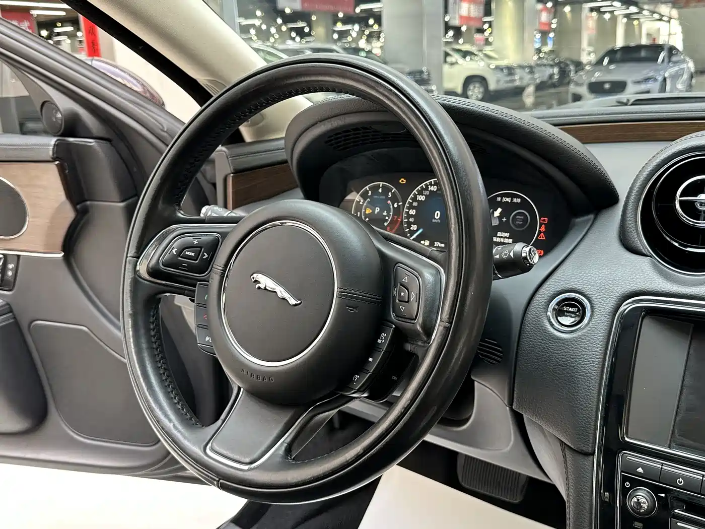 Jaguar XJ 2018 2016 XJL 3.0 SC 2WD Elegance Business Edition