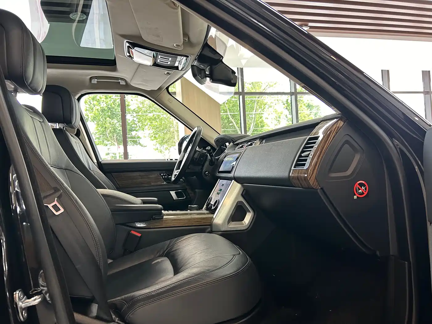 Land Rover Range Rover 2019 3.0 SC V6 Golden Age Edition фото 25