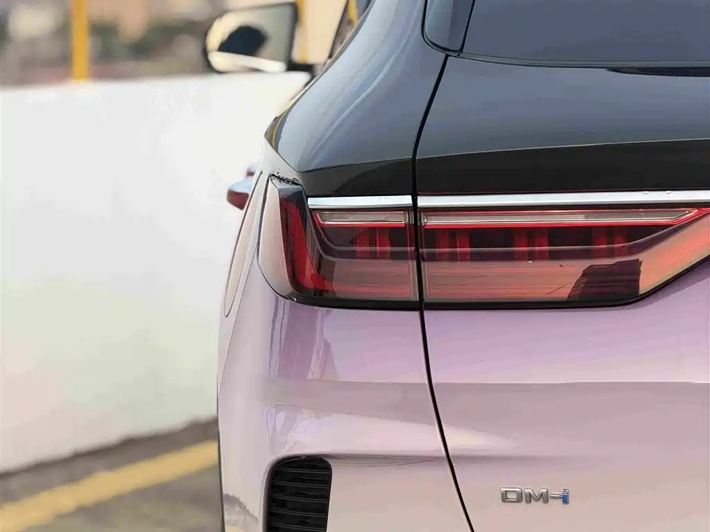Photo 10 - BYD Song PLUS PHEV