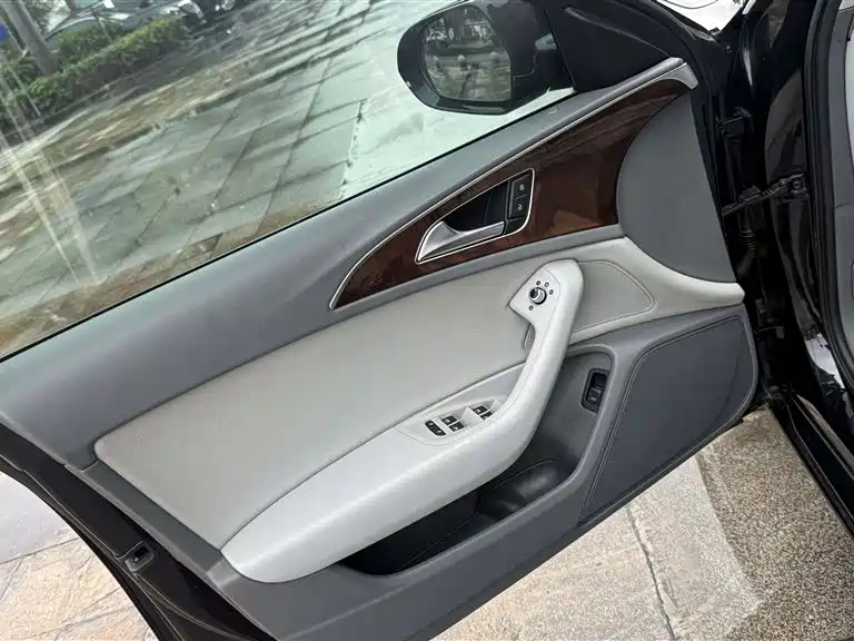 Audi A6L 2014 30 FSI Comfort фото 12