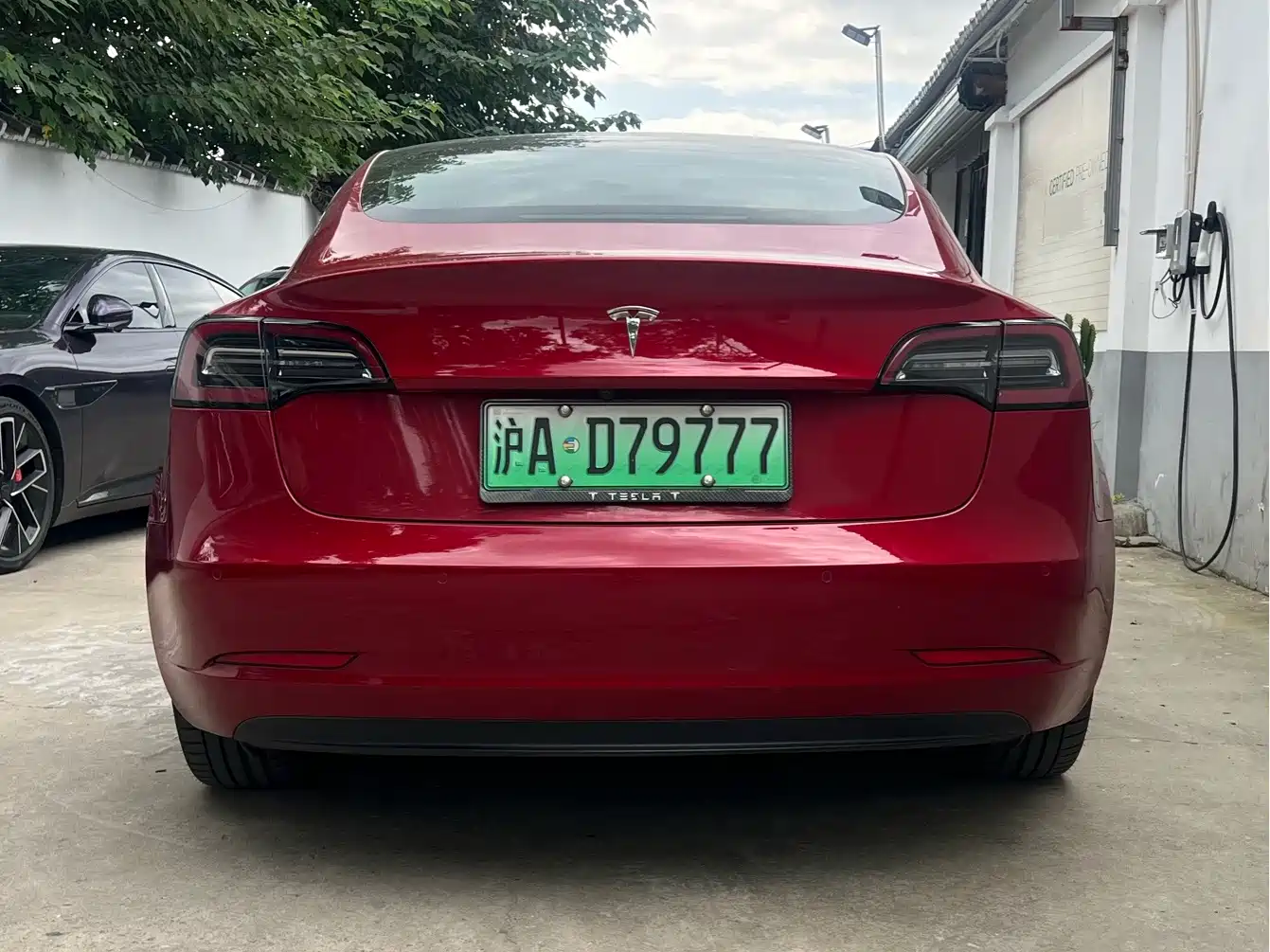 Tesla Model 3 (Import) 2019 2019 Long Range RWD Version