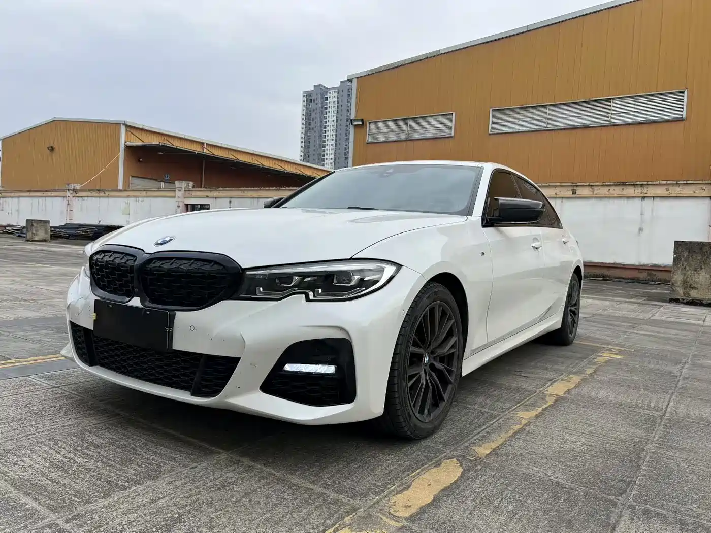 BMW 3 Series 2020 325Li M Sport Black Night Package