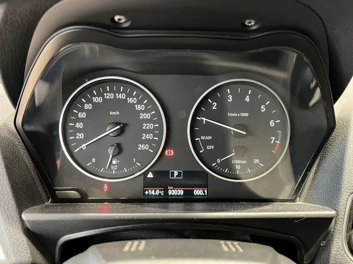 BMW 2 Series (Import) 2015 220i Convertible Coupe Leading фото 14