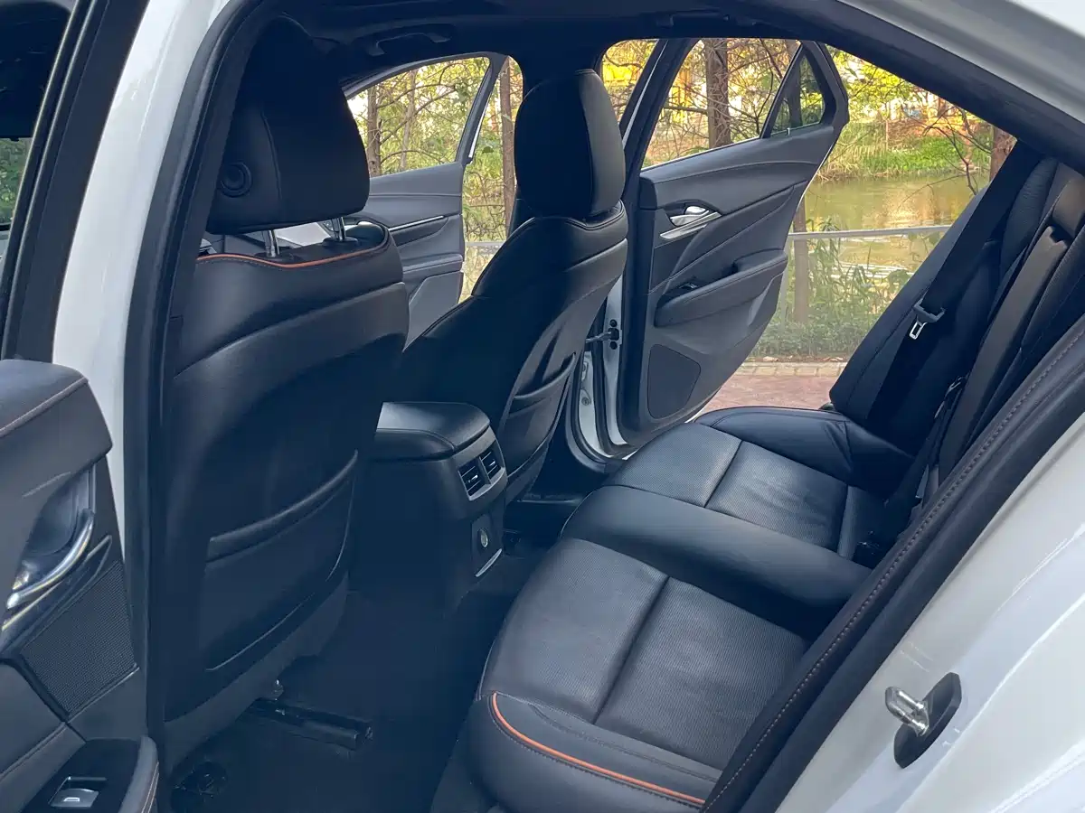 Cadillac CT4 2020 28T Elite фото 26