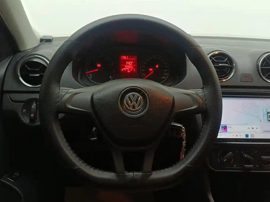 Volkswagen Jetta 2017 1.4L Manual Fashion фото 15