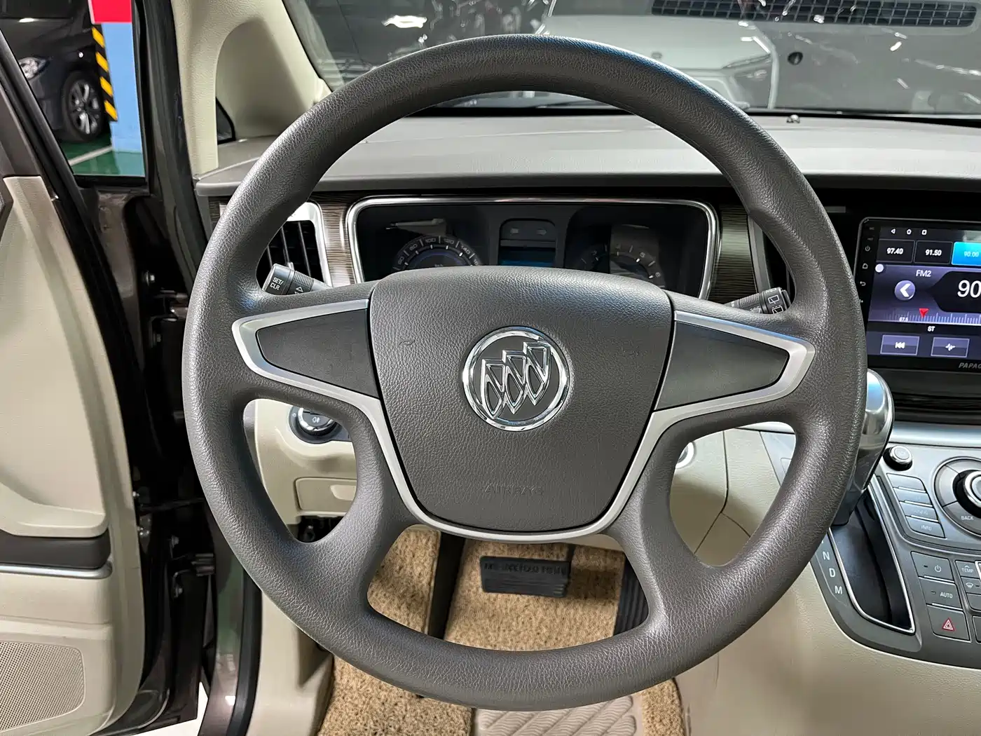 Buick GL8 2013 2.4L CT Luxury Business Comfort Edition фото 11