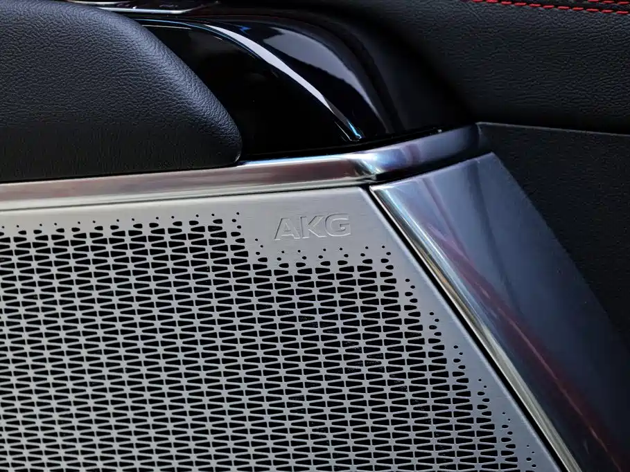 Cadillac GT4 2023 2023 28T Platinum Edition