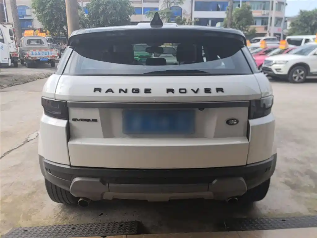 Land Rover Range Rover Evoque 2016 2.0T SE ZhiYao фото 6