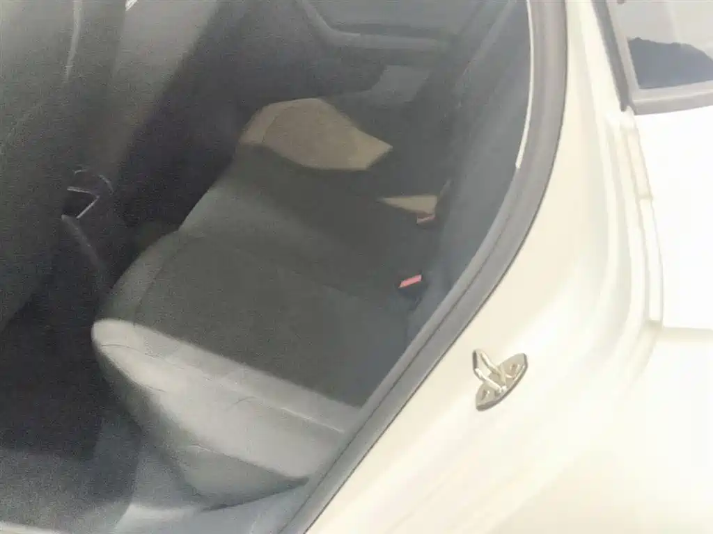 Volkswagen Polo 2023 Facelift Plus 1.5L Auto Joyful Living Edition фото 17
