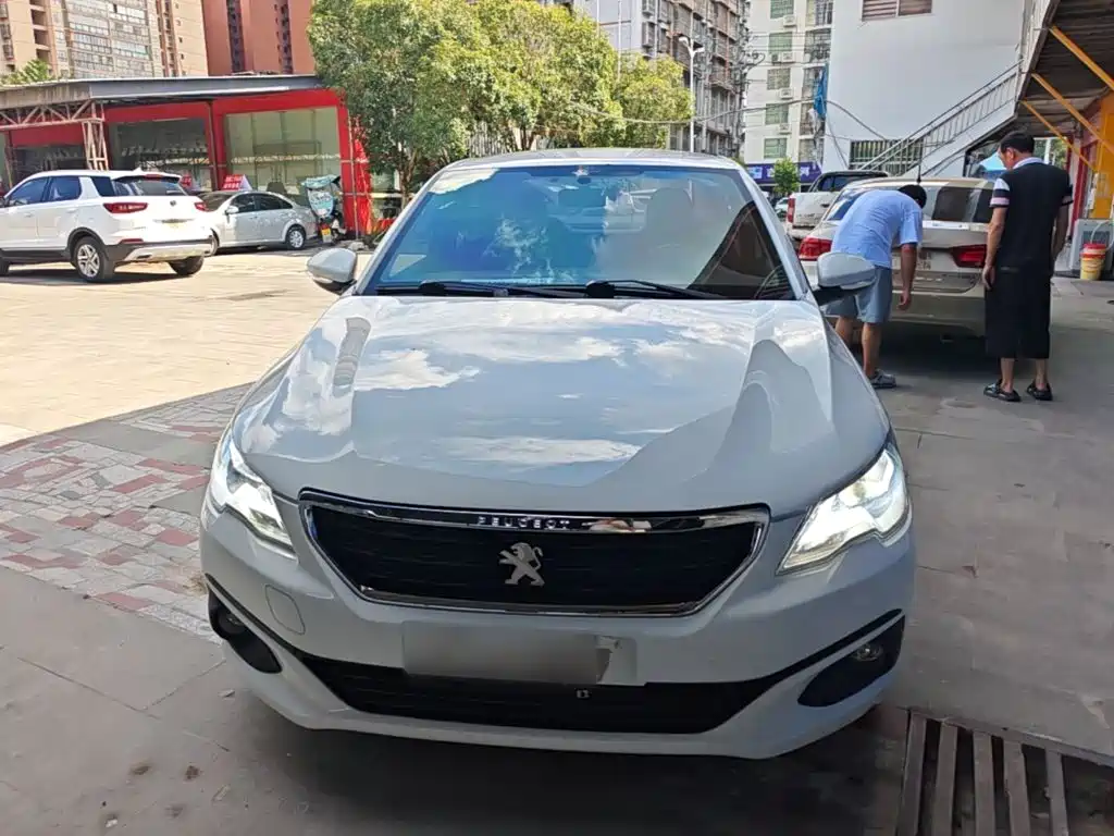 Peugeot 301 2019 2018 1.6L Manual Comfort Edition