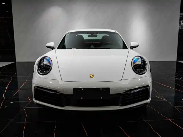 Porsche 911 Carrera 3.0T