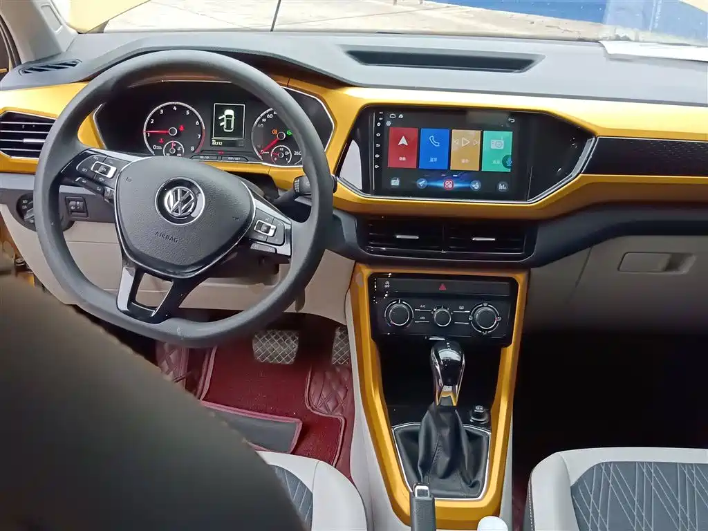 Volkswagen T-Cross 2019 1.5L Automatic Comfort Edition фото 11