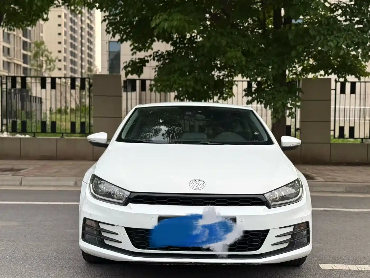 Volkswagen Scirocco 2015 1.4TSI Trend Edition фото 2