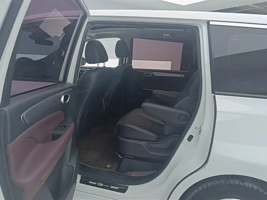 GAC Trumpchi Trumpchi M6 2021 PRO 270T DCT Premium Edition фото 11