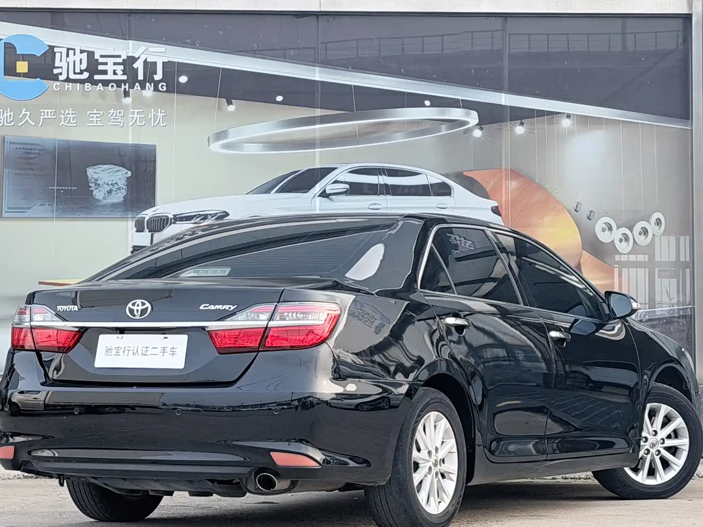 Toyota Camry 2015 2.0E Elite Edition фото 5