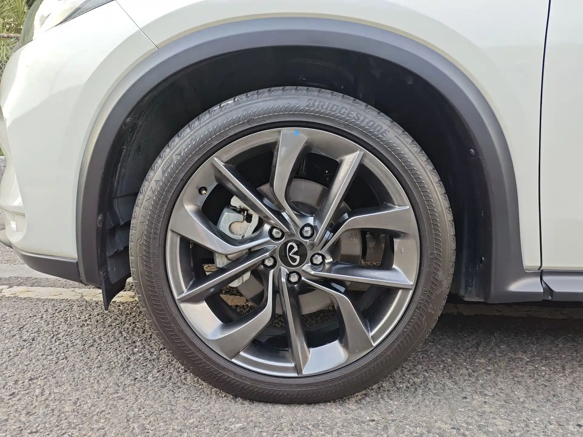 Фото 27 - Infiniti QX50