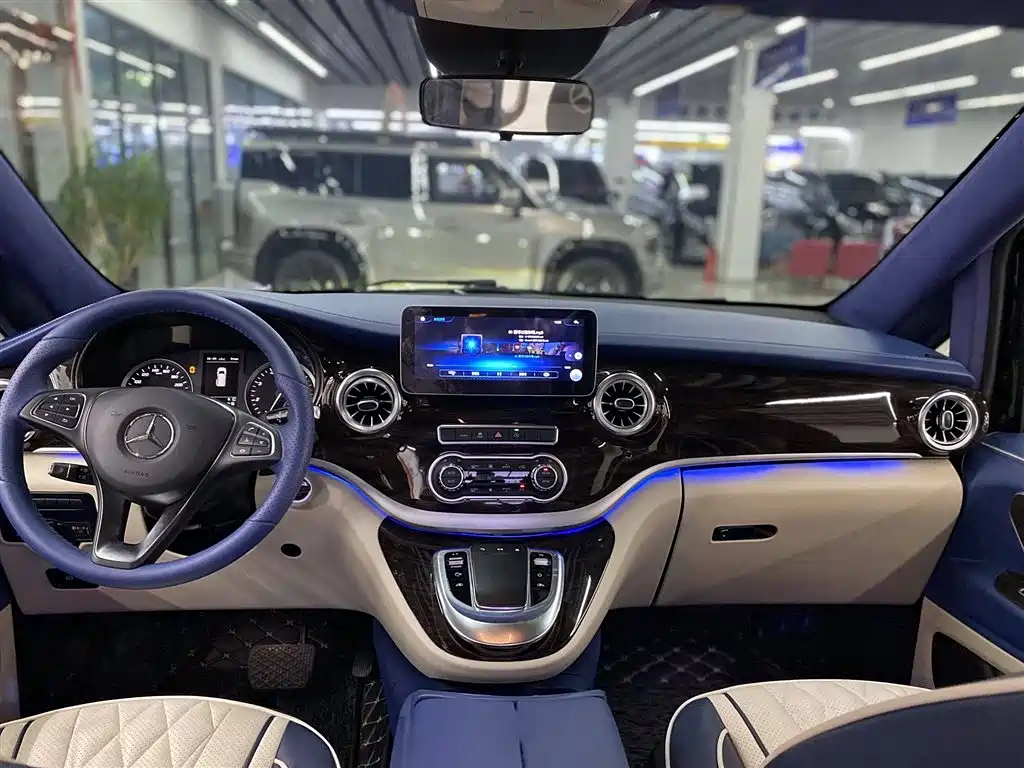 Mercedes-Benz Vito 2021 2.0T Business Edition 7-seater фото 20