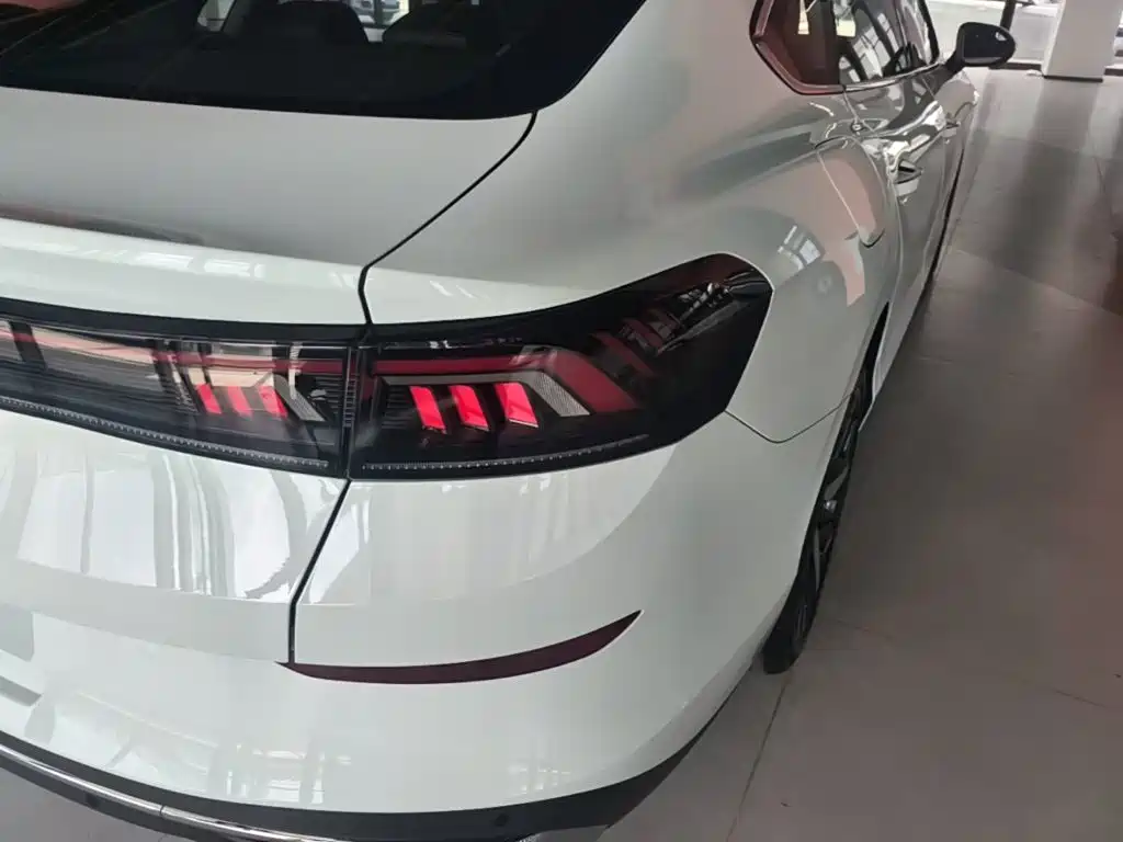 Volkswagen Lamando 2026 2025 Lamando L 280TSI DSG Cool Edition