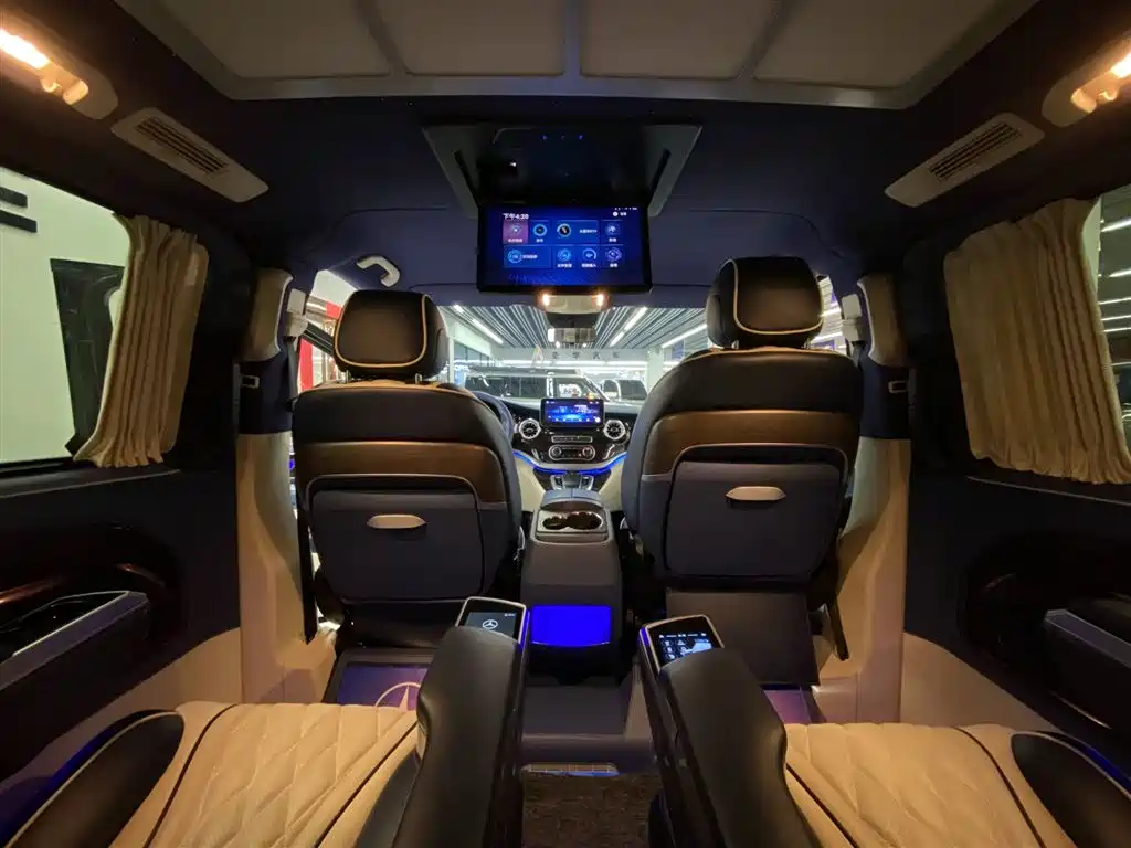 Mercedes-Benz Vito 2021 2.0T Business Edition 7-seater фото 25
