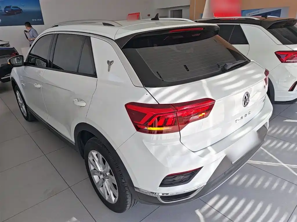 Volkswagen T-ROC 2020 280TSI DSG FWD Elite фото 5