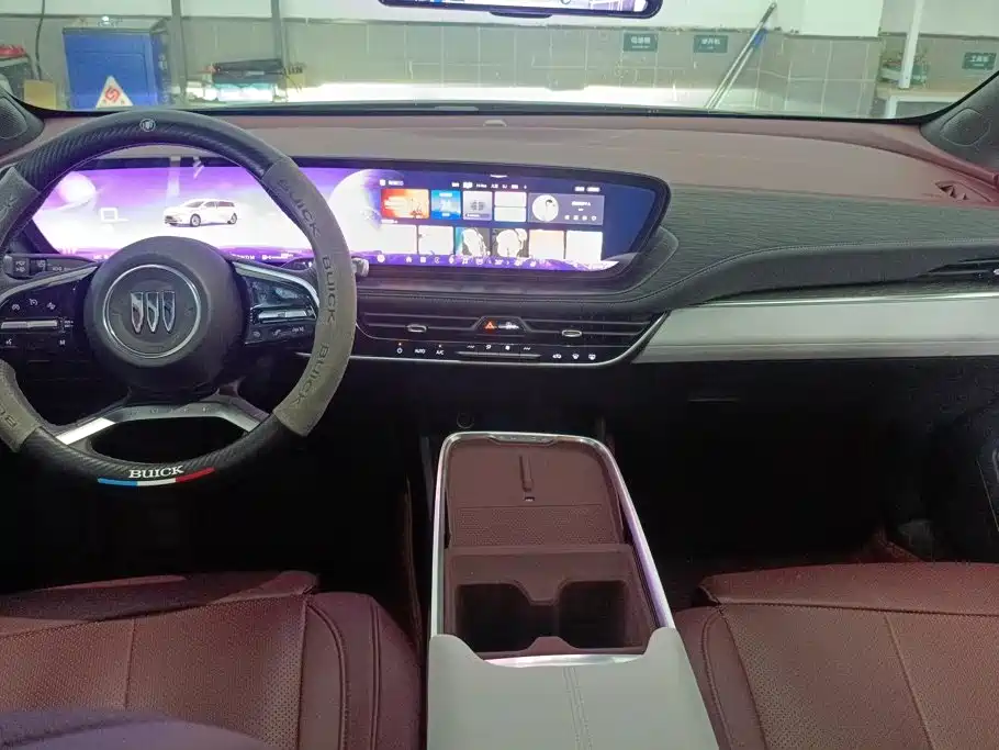 Buick LaCrosse 2025 2025 Model 28T Platinum Edition