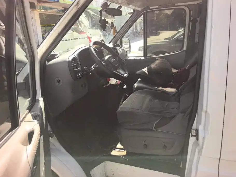 Jiangling Tesun 2021 2019 2.8T Commercial Smart Automatic Short Wheelbase Medium Roof 6-Seater China VI JX493