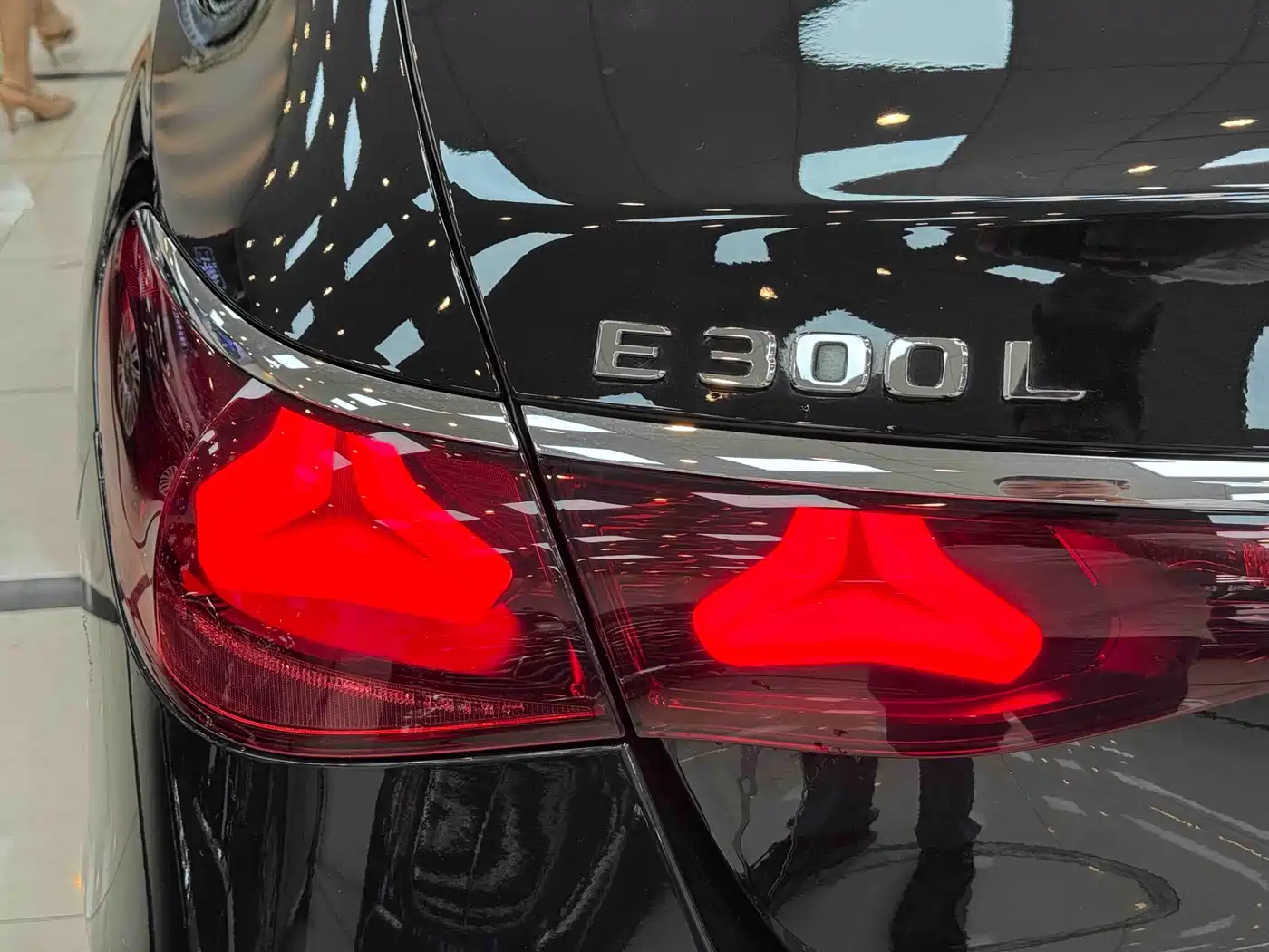 Mercedes-Benz E-Class 2025 E 300 L Luxury фото 17