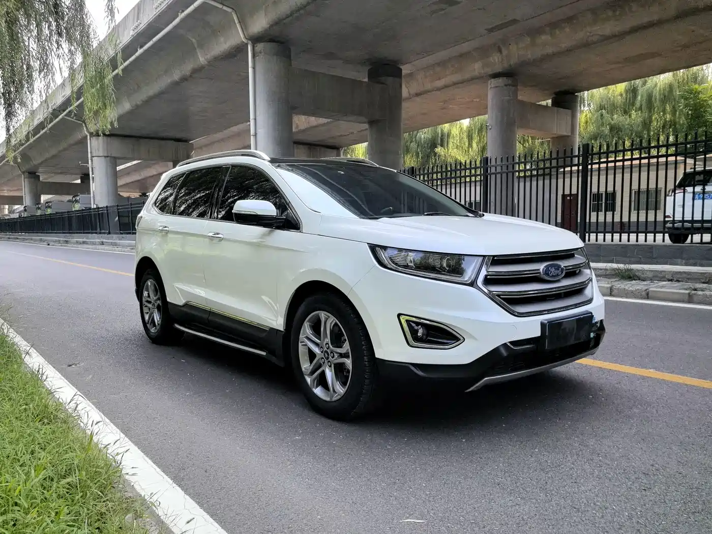 صورة 3 - Ford Edge