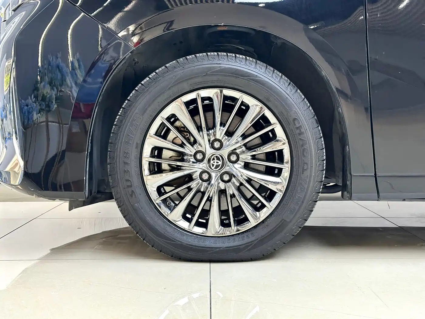 Toyota Alphard 2021 Hybrid 2.5L Luxury фото 20