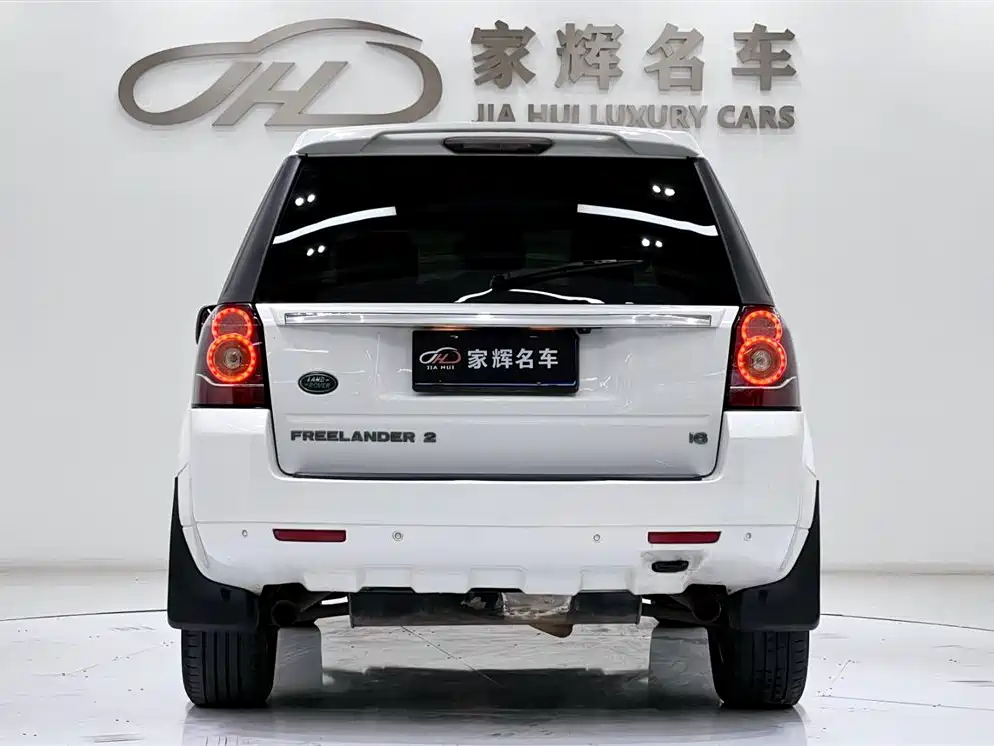 Land Rover Freelander 2 2013 2.0T Si4 SE Petrol Version фото 6