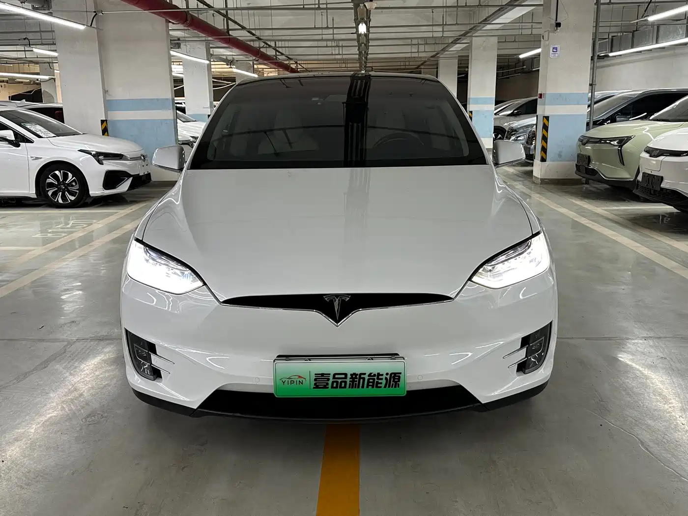TESLA MODEL X