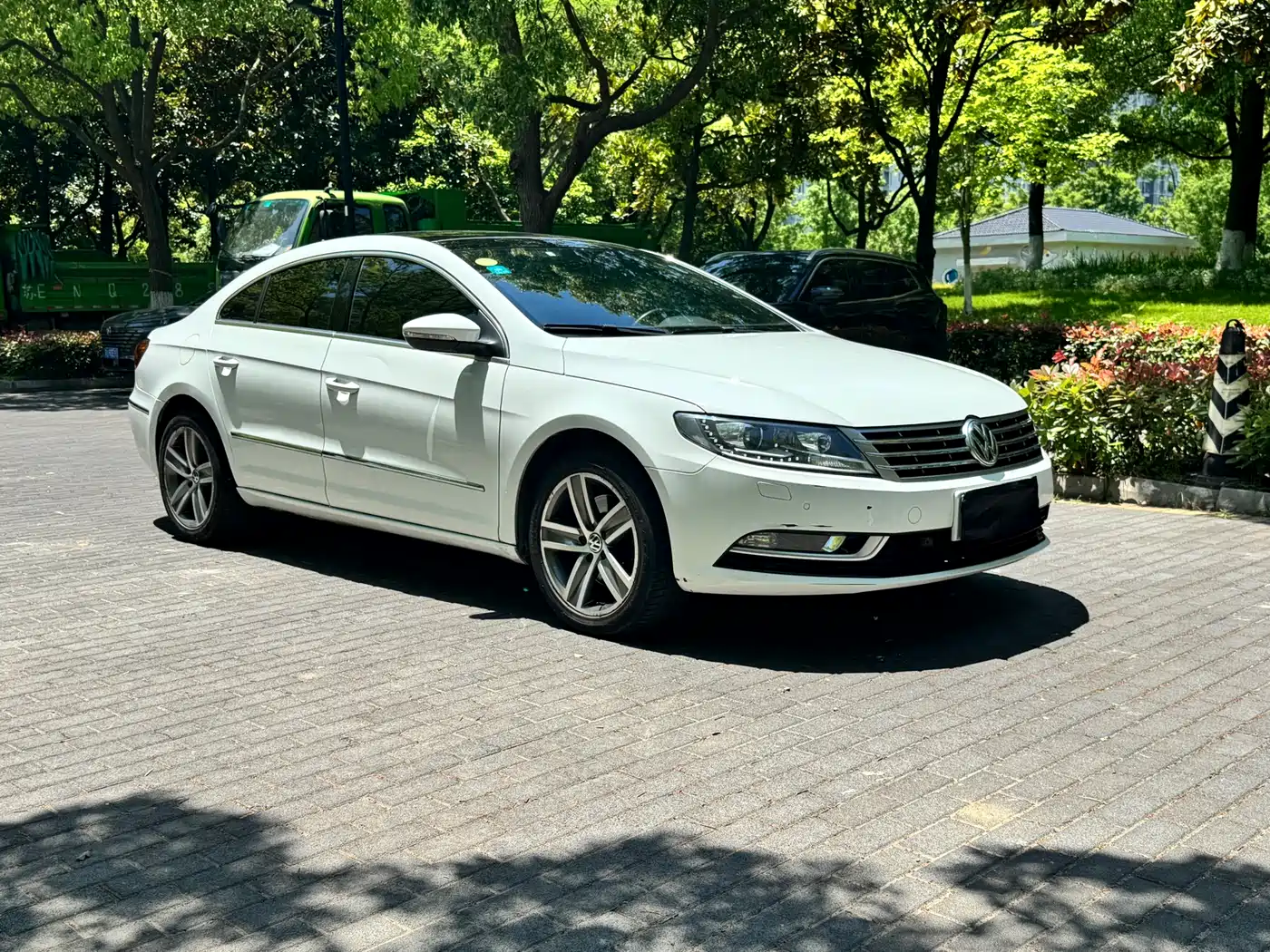 Volkswagen FAW-Volkswagen CC 2016 Model 1.8TSI Premium фото 3