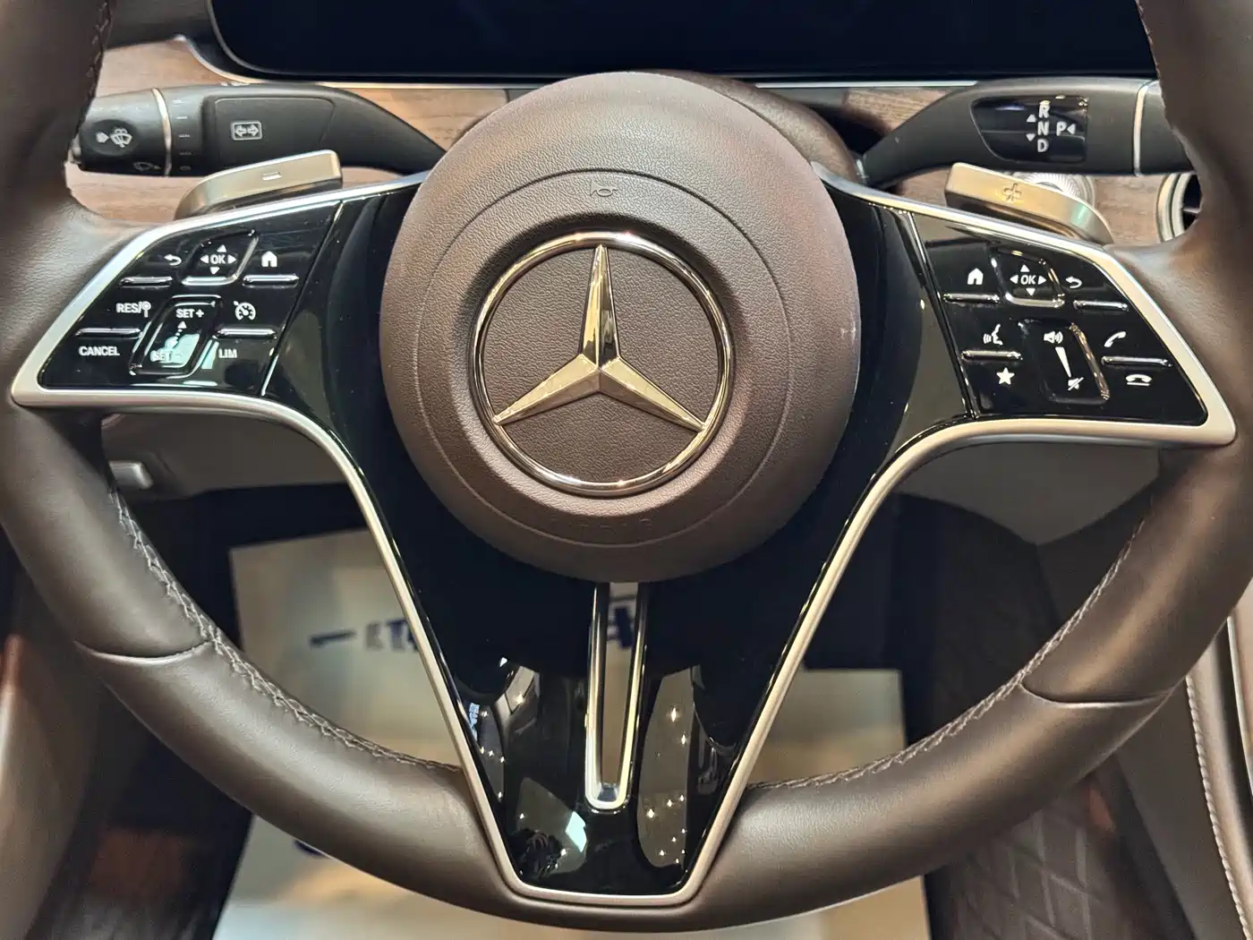 Mercedes-Benz E-Class 2023 E 300 L Fashion фото 18