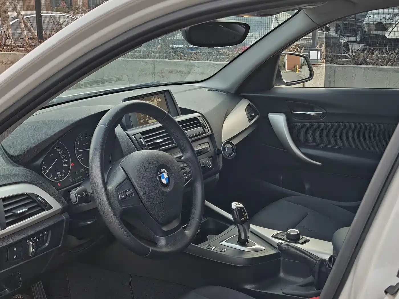 BMW 1 Series (Import) 2013 Facelift 116i Leading Model фото 11