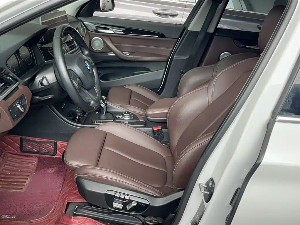BMW X1 2021 sDrive20Li Fashion фото 13