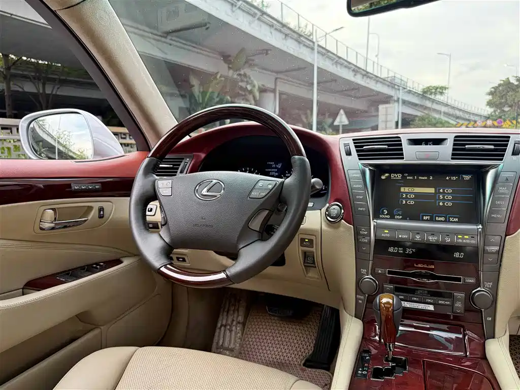 Lexus LS 2006 Model 460 фото 22