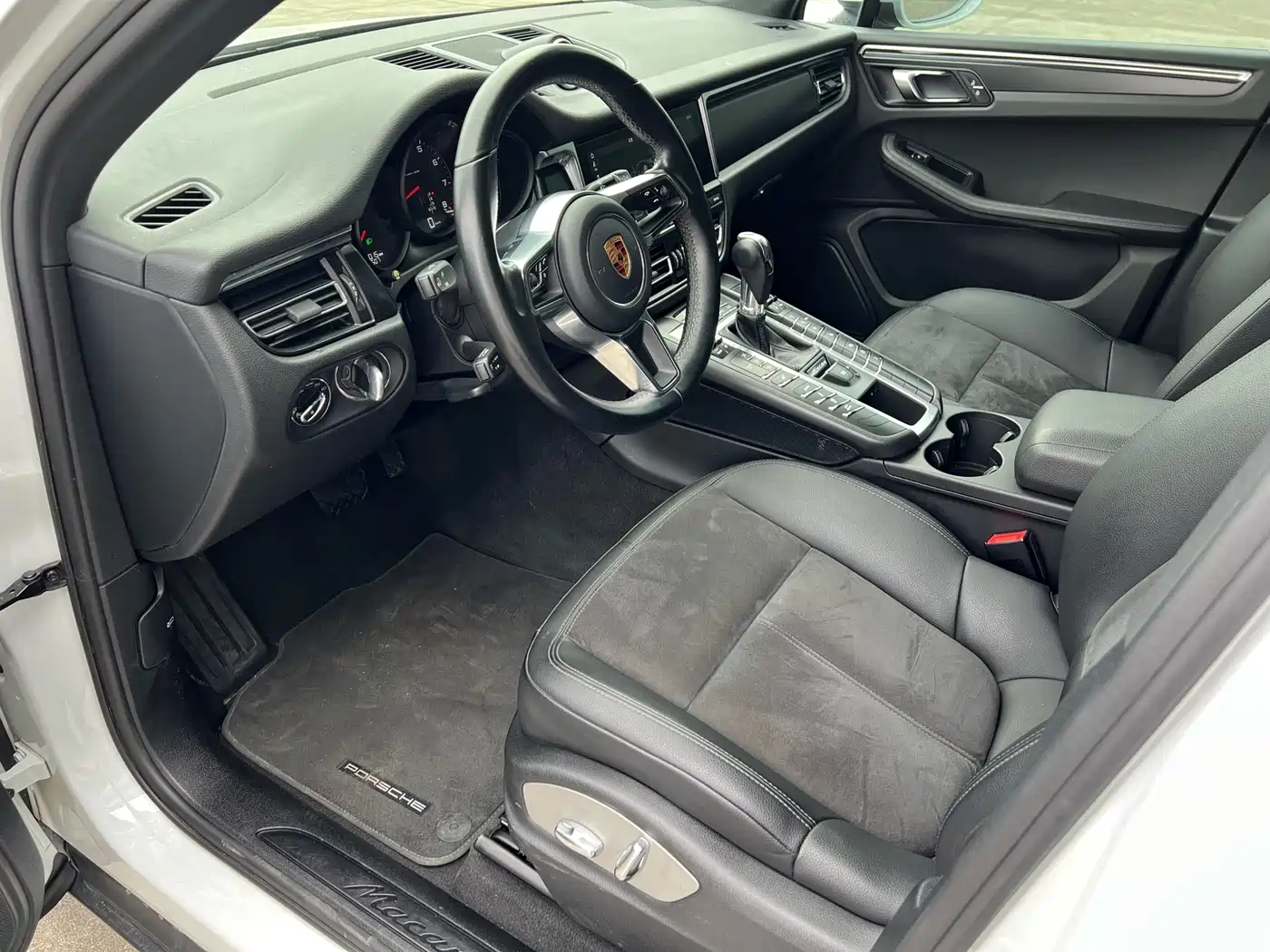 Porsche Macan 2018 Macan 2.0T фото 7