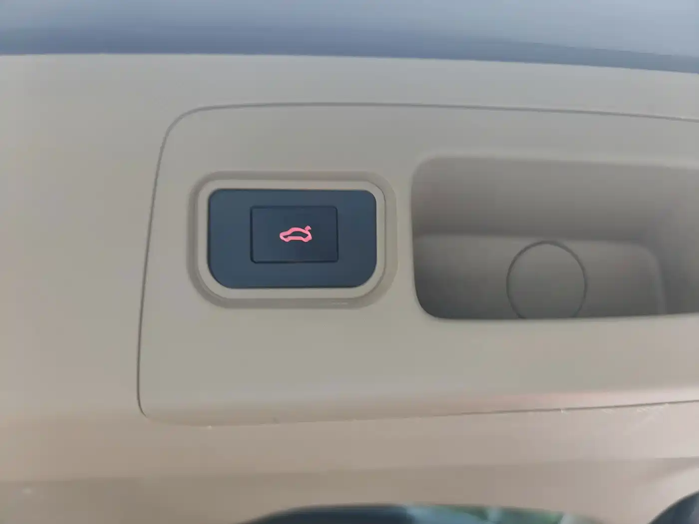 Photo 17 - Buick GL8