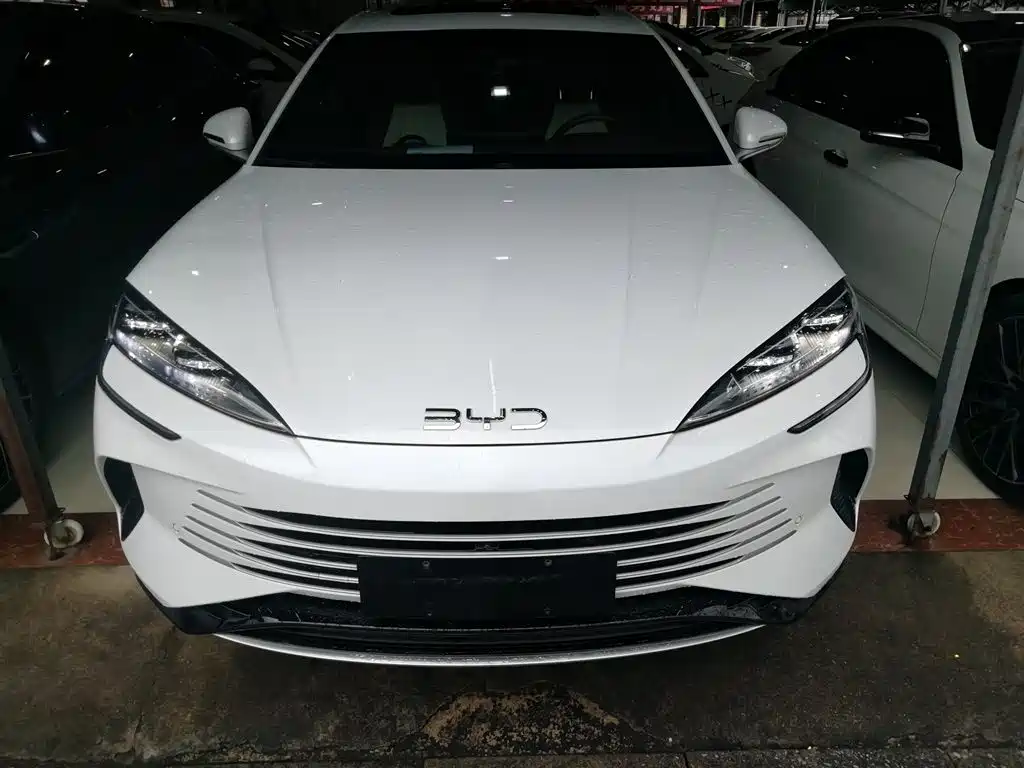 BYD Seal 2023 DM-i 1.5L 121km Premium фото 3